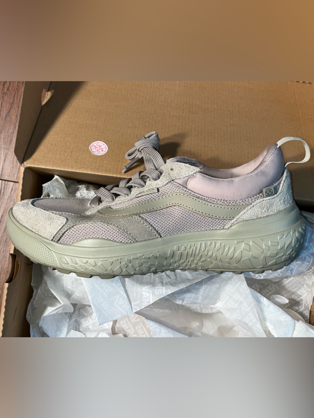 New In Box Mte Vans Ultrarange Neo Vr3 Men’s 8.5 Women’s 10 Mono Sage